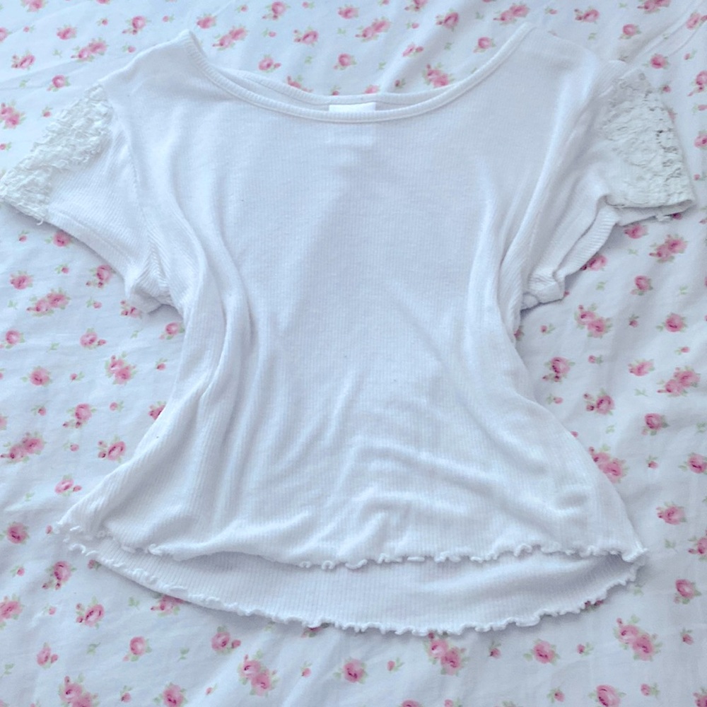 cute white belle de jour top <3